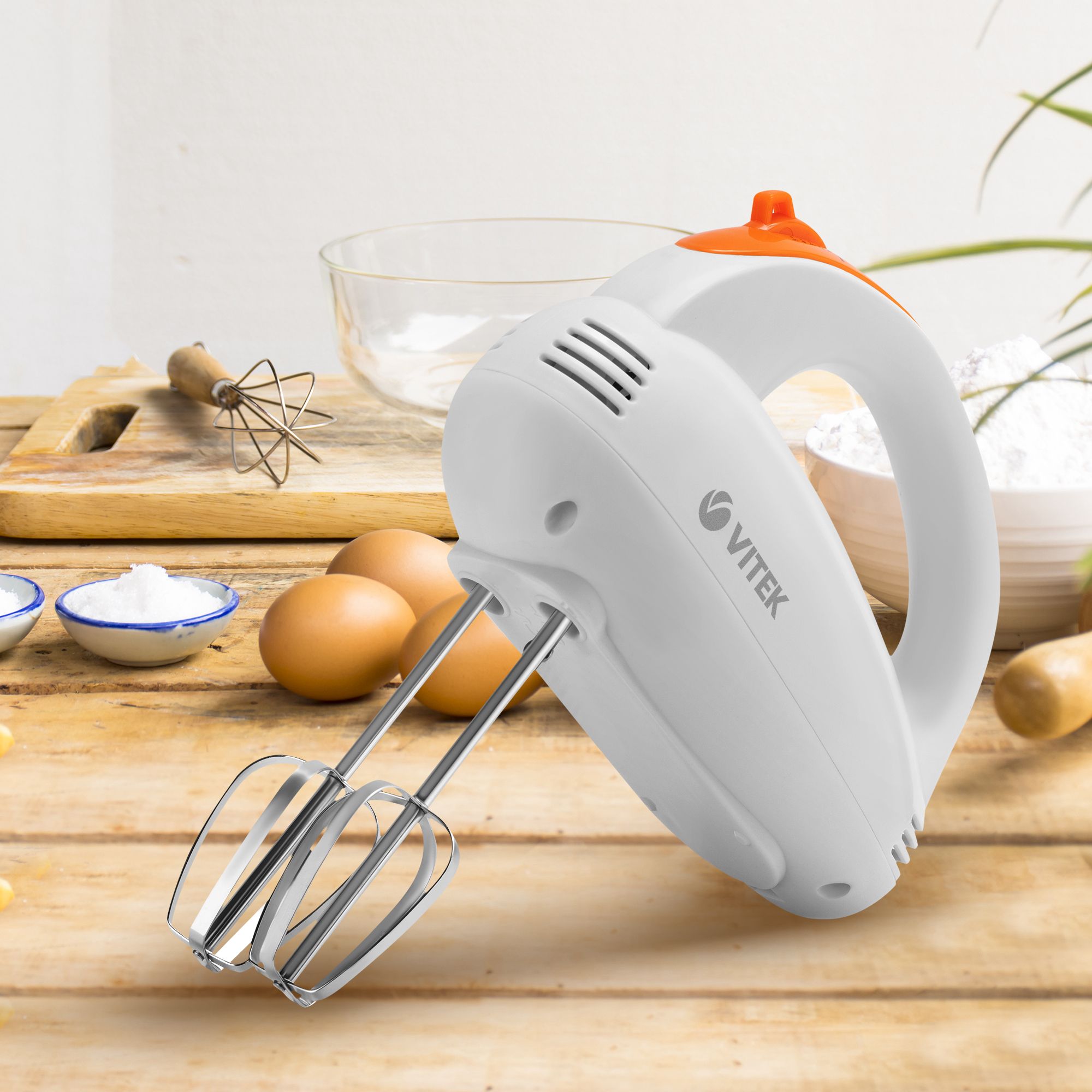 миксер vitek vt-1492 orange, купить в Красноярске миксер vitek vt-1492 orange,  купить в Красноярске дешево миксер vitek vt-1492 orange, купить в Красноярске минимальной цене миксер vitek vt-1492 orange